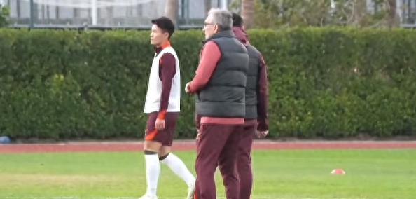 他在后卫位